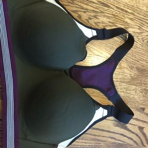 Victoria secrets sports bra